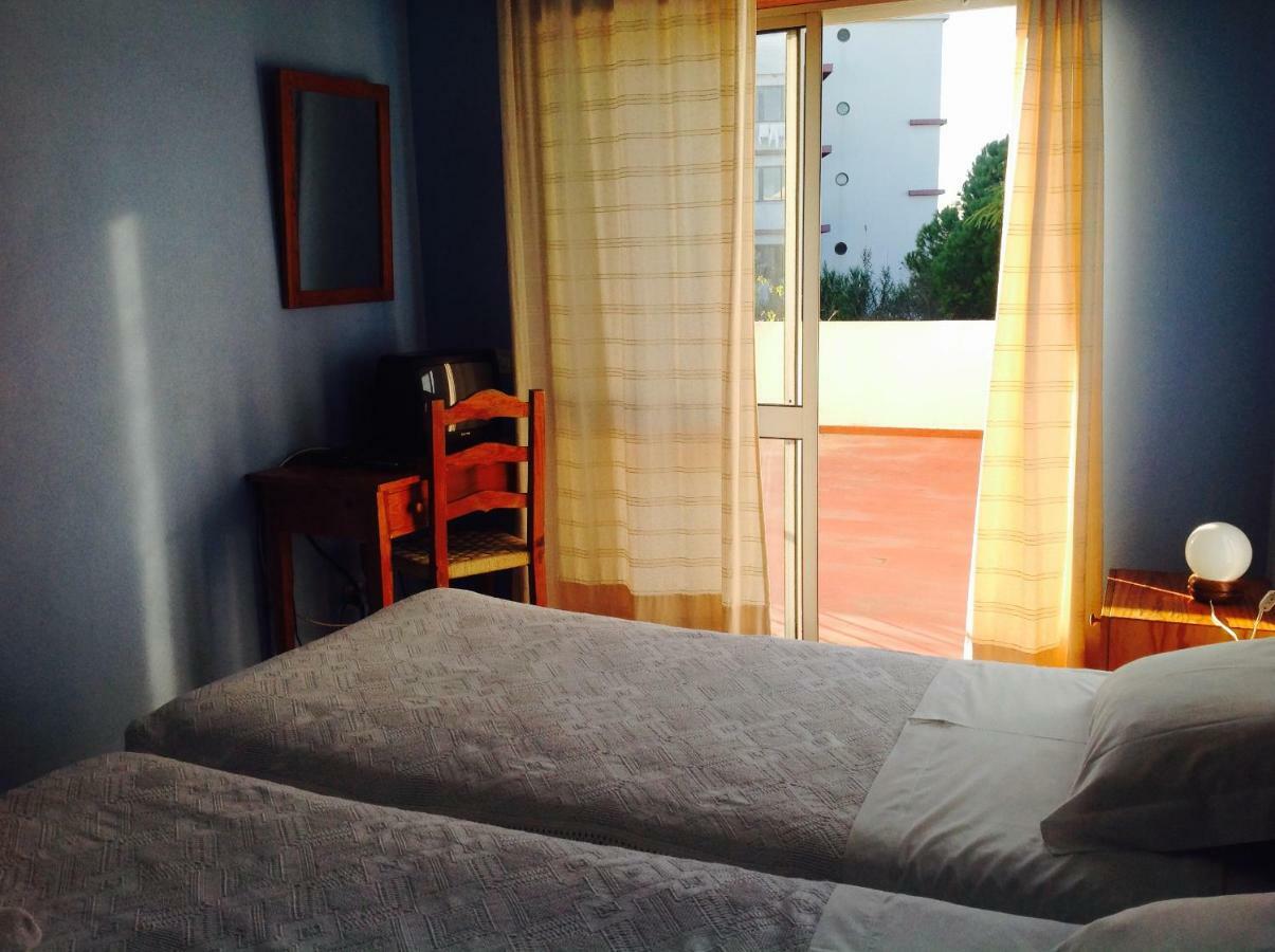 Pensao Algarve Bed & Breakfast Sao Bras de Alportel Exterior photo